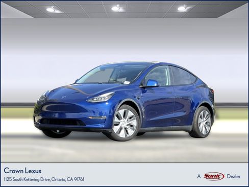 Used 2020 Tesla Model Y Long Range image 1