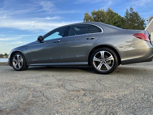 Used 2020 Mercedes-Benz E 350 4MATIC Sedan w/ Parking Assistance Package image 9