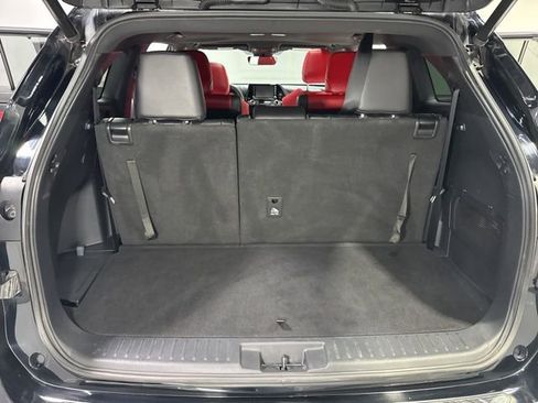 Used 2021 Toyota Highlander XSE AWD/4WD image 30