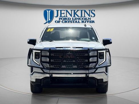 Used 2023 GMC Sierra 1500 SLE RWD image 3