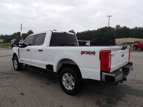Used 2025 Ford F250 XLT w/ FX4 Off-Road Package AWD/4WD image 4