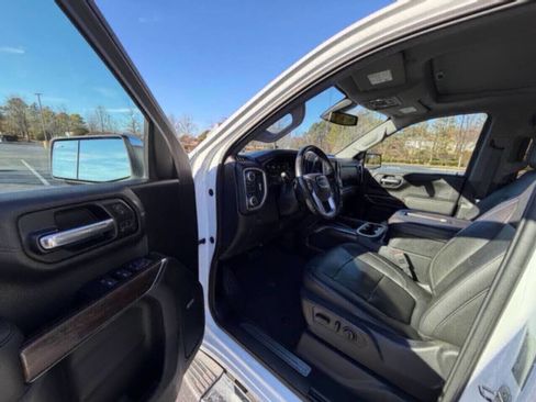 Used 2019 GMC Sierra 1500 SLT image 12