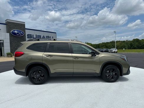 Certified 2026 Subaru Ascent Premium w/ Popular Package #2 AWD/4WD image 8