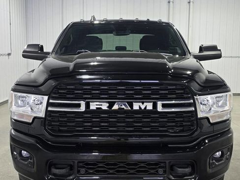 Used 2022 RAM 2500 Big Horn w/ Level 1 Equipment Group image 3