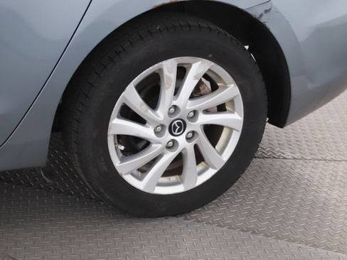 Used 2013 MAZDA MAZDA3 i Touring FWD image 14