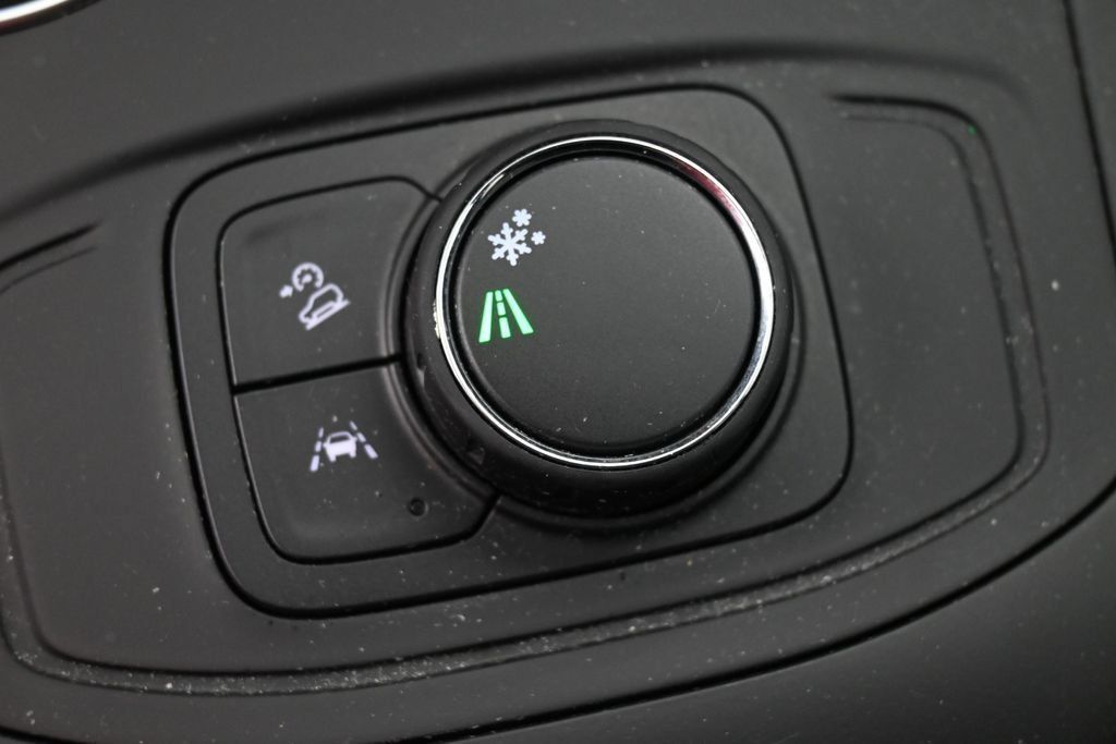 Used 2024 GMC Terrain SLE FWD image 26