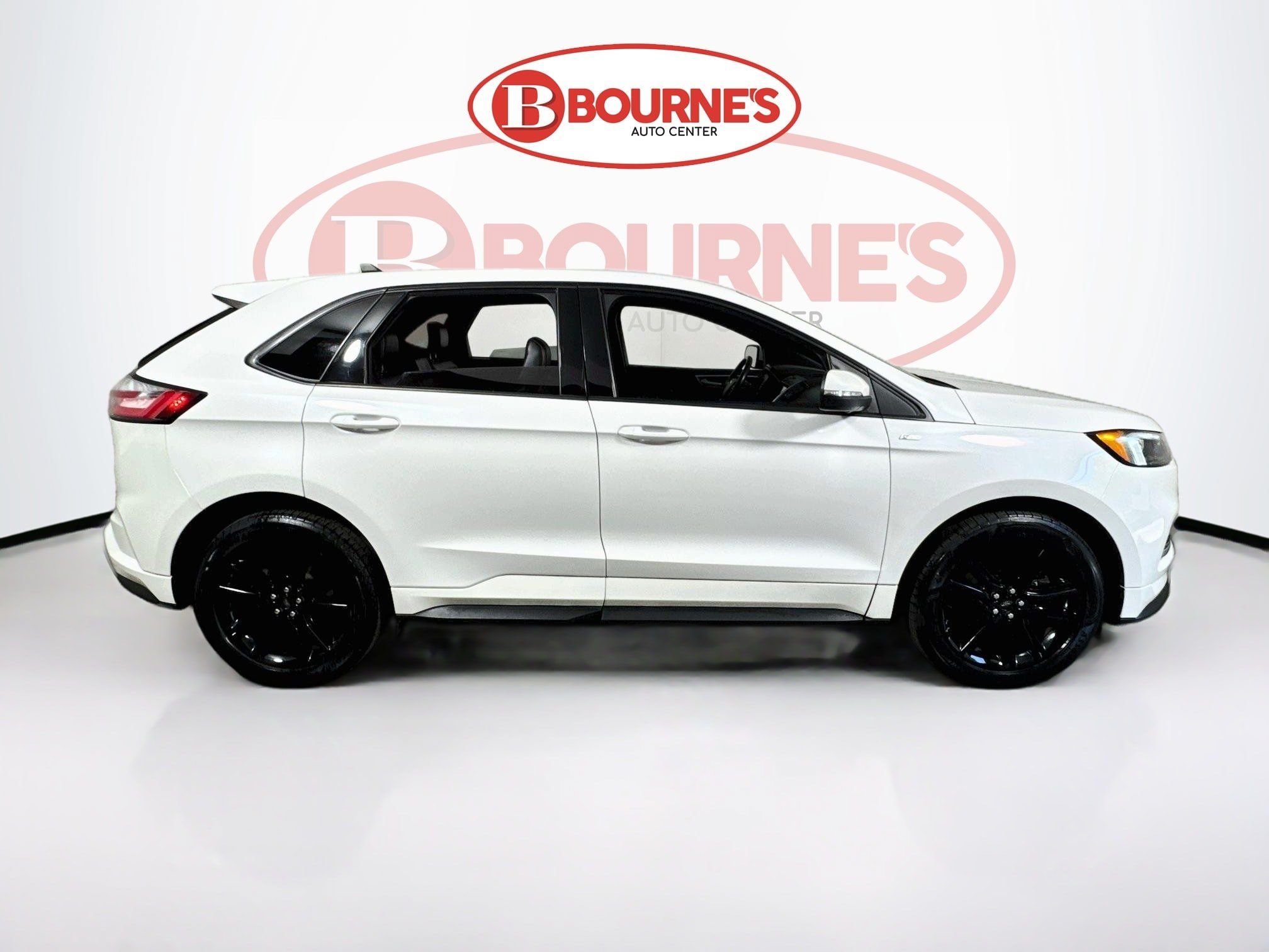 Used 2020 Ford Edge ST-Line w/ Cold Weather Package AWD/4WD image 12