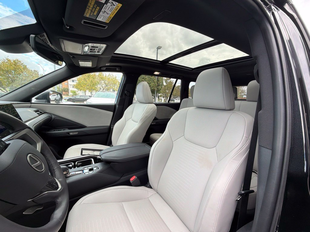 Certified 2026 Lexus TX 350 AWD w/ Technology Package image 16