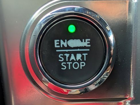 Used 2023 Ford F150 Lariat w/ Trailer Tow Package image 26