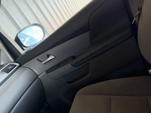 Used 2015 Honda Odyssey EX image 38
