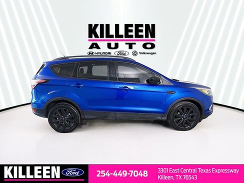 Used 2018 Ford Escape SEL w/ SEL Sport Appearance Package image 9