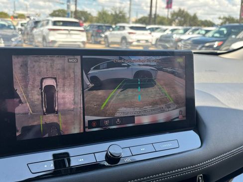 Used 2026 Nissan Rogue SL FWD image 26