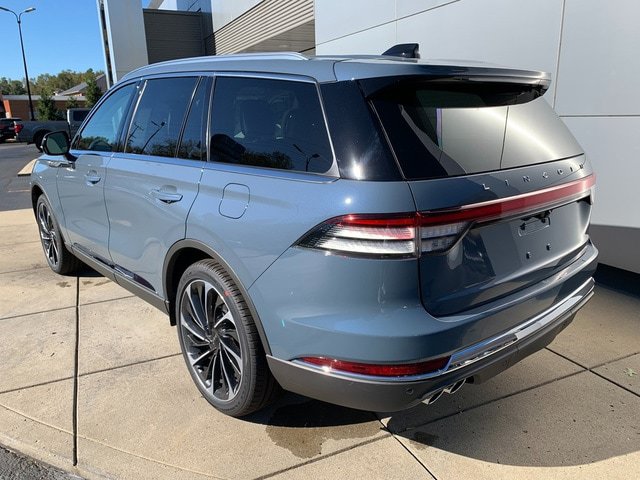 New 2027 Lincoln Aviator Reserve AWD/4WD image 3