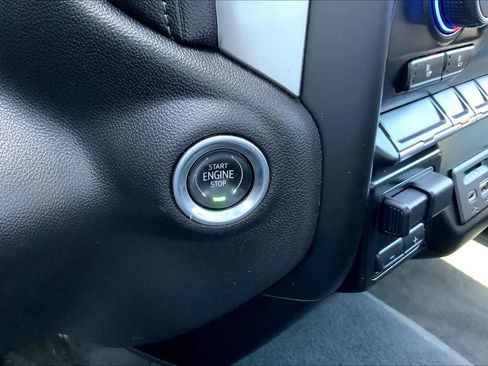 Used 2020 Chevrolet Silverado 1500 LT w/ Texas Edition image 35