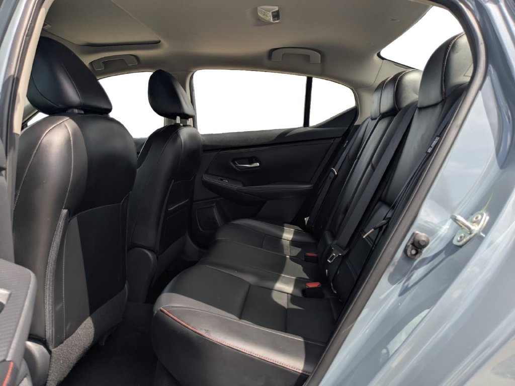 Used 2025 Nissan Sentra SR w/ SR Premium Package FWD image 13