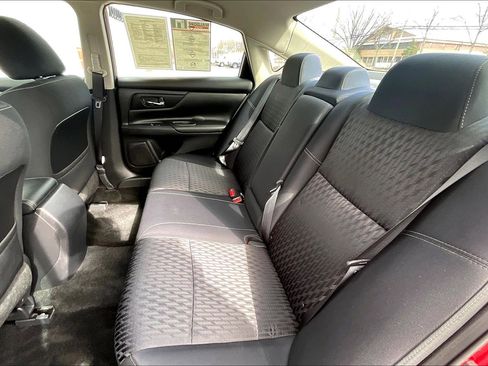 Used 2018 Nissan Altima 2.5 S w/ S Convenience Package image 30