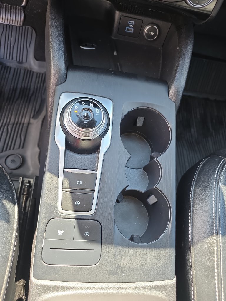Used 2021 Ford Escape SEL w/ Technology Package AWD/4WD image 29