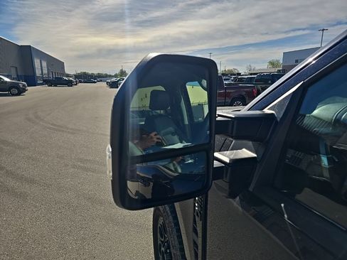 Used 2025 Ford F250 Lariat w/ Black Appearance Package AWD/4WD image 7