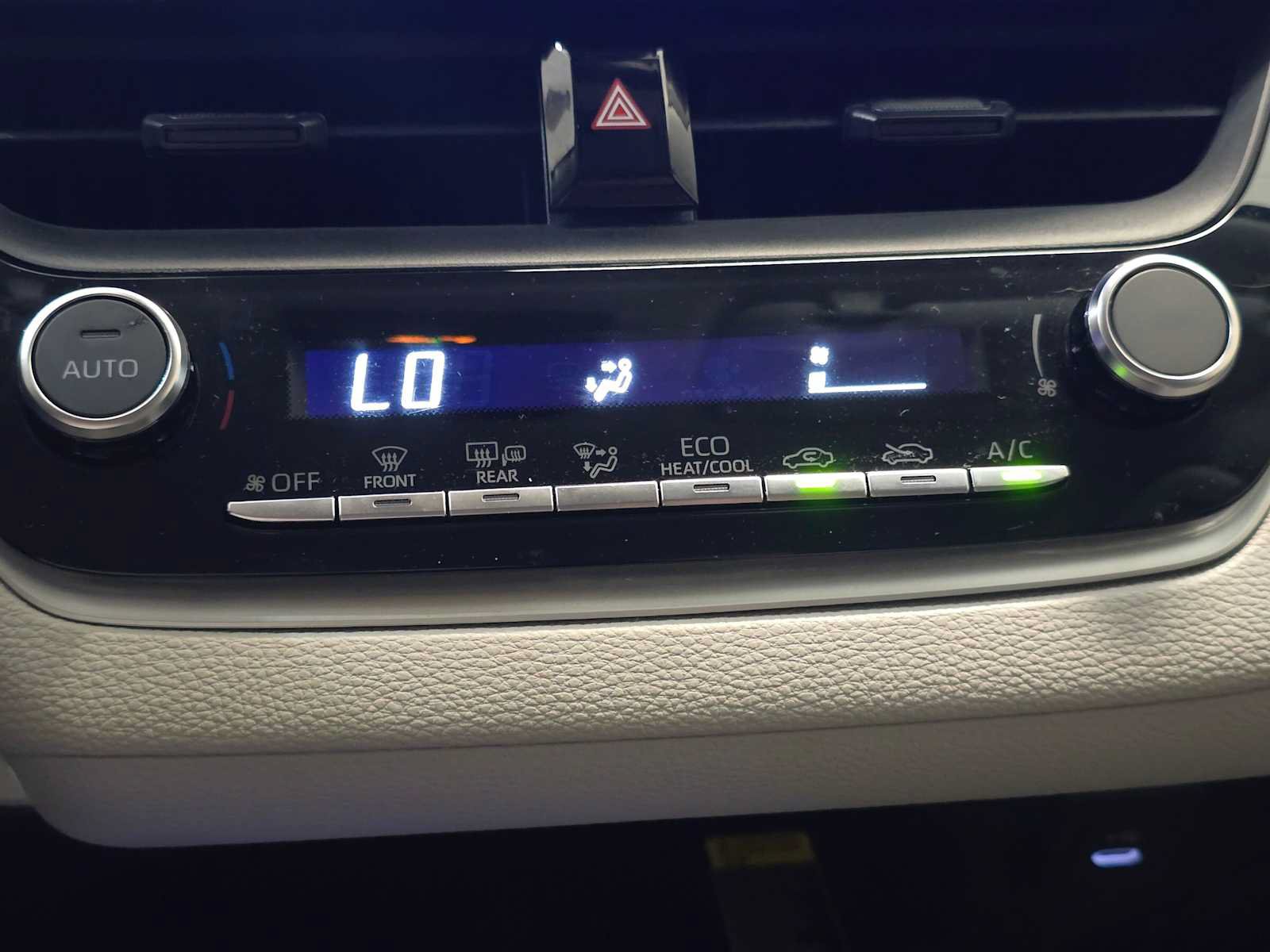 Used 2025 Toyota Corolla LE FWD image 15