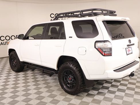 Used 2023 Toyota 4Runner SR5 AWD/4WD image 22