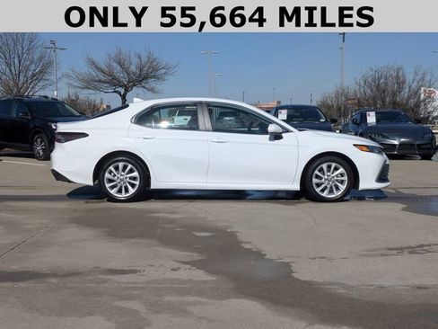 Used 2024 Toyota Camry LE image 4