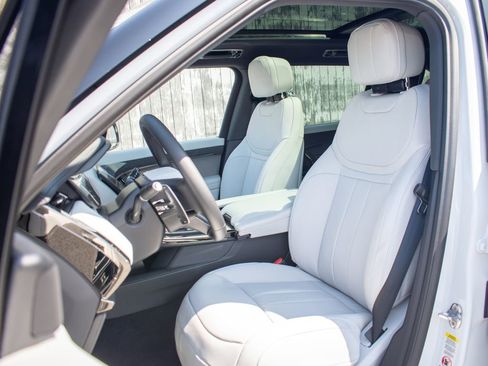 New 2026 Land Rover Range Rover Sport SE AWD/4WD image 19
