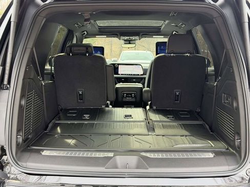 New 2026 Chevrolet Tahoe High Country image 14