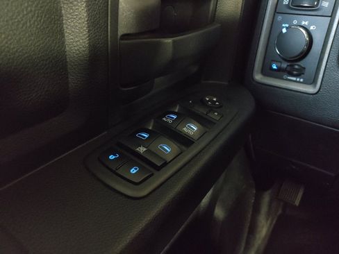 Used 2018 RAM 1500 Tradesman w/ Popular Equipment Group RWD image 27
