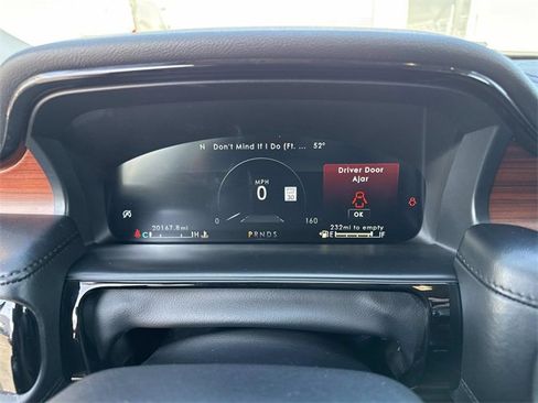 Used 2022 Lincoln Nautilus Reserve w/ Equipment Group 201A image 27