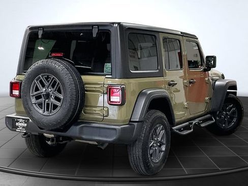Used 2025 Jeep Wrangler Unlimited Sport AWD/4WD image 2