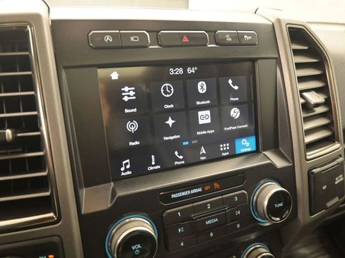 Used 2019 Ford F150 Raptor w/ Equipment Group 802A Luxury AWD/4WD image 14