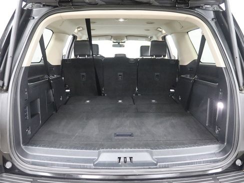 Used 2024 Ford Expedition Max XLT image 7