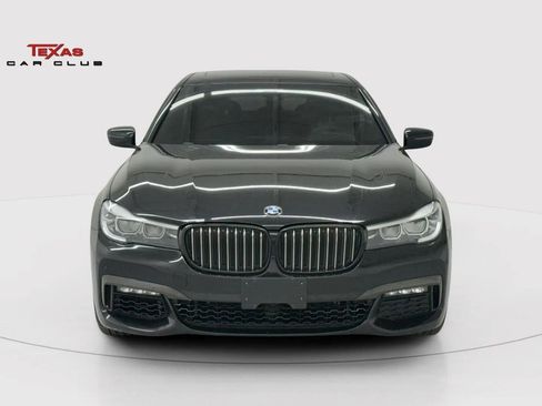 Used 2018 BMW 740e xDrive image 5