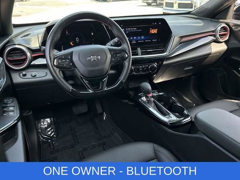 Used 2024 Chevrolet Trax RS w/ Driver Confidence Package image 2