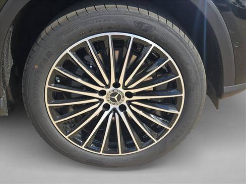 New 2026 Mercedes-Benz GLC 300 image 8