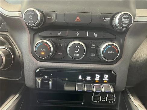 Used 2020 RAM 1500 Big Horn AWD/4WD image 15