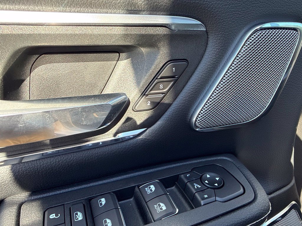 New 2027 RAM 1500 Laramie w/ Night Edition AWD/4WD image 20
