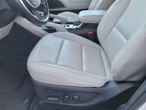 Used 2023 Kia Telluride S w/ S Sunroof Package FWD image 15