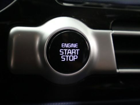 Used 2023 Kia Seltos S w/ Navigation Package image 37