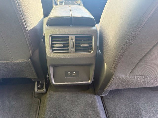 Used 2023 Nissan Rogue SV AWD/4WD image 13