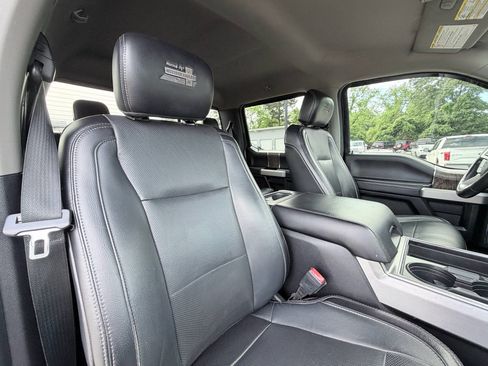 Used 2018 Ford F450 Lariat w/ Lariat Ultimate Package AWD/4WD image 27