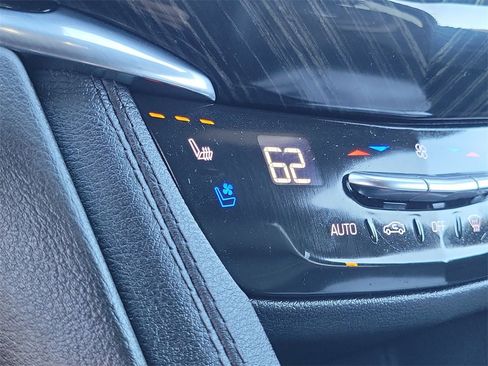 Certified 2023 Cadillac XT6 Premium Luxury image 35