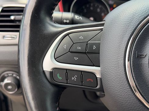 Used 2019 Jeep Compass Trailhawk w/ Cold Weather Group AWD/4WD image 18