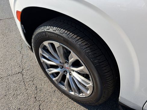 Used 2021 GMC Yukon Denali image 7