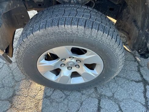Used 2019 RAM 1500 Tradesman w/ SXT Appearance Group AWD/4WD image 8