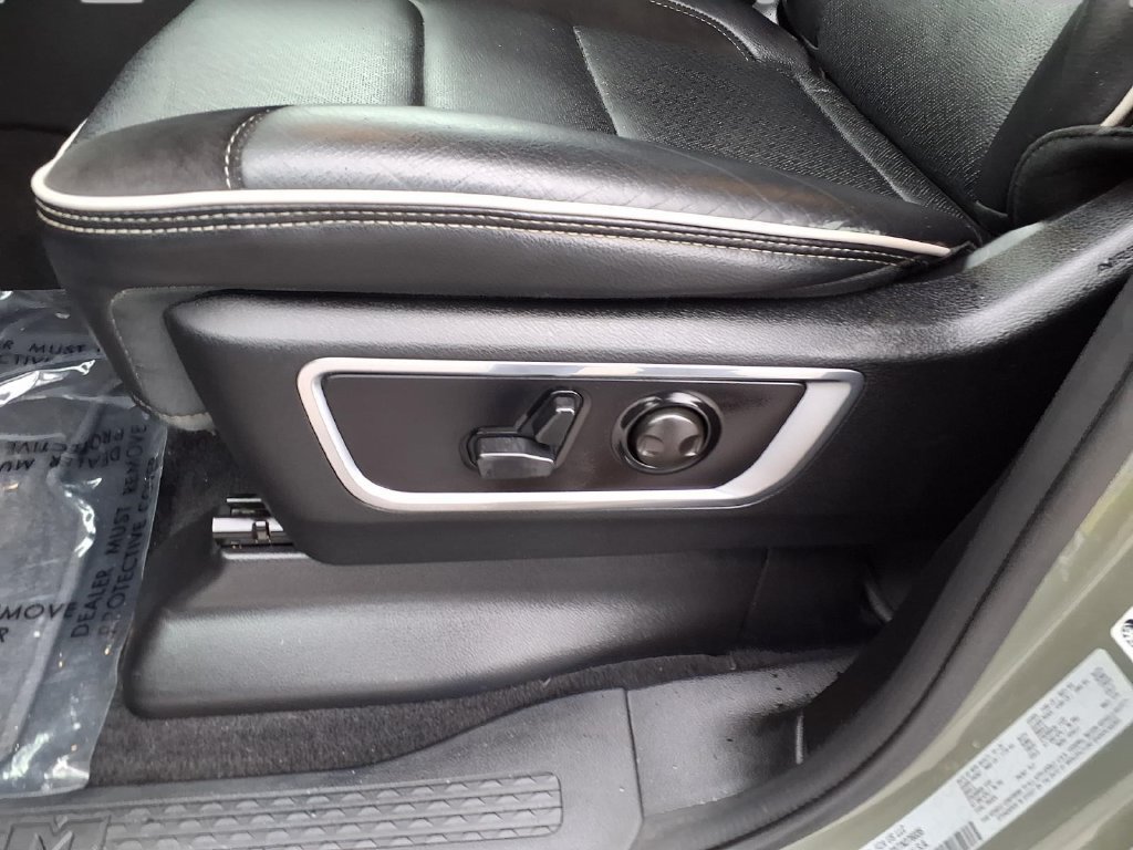 Used 2026 RAM 1500 Laramie AWD/4WD image 19