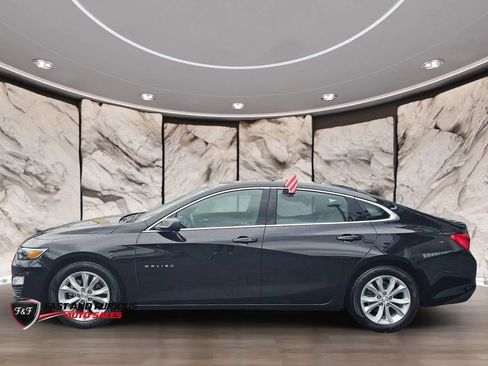 Used 2025 Chevrolet Malibu LT FWD image 4