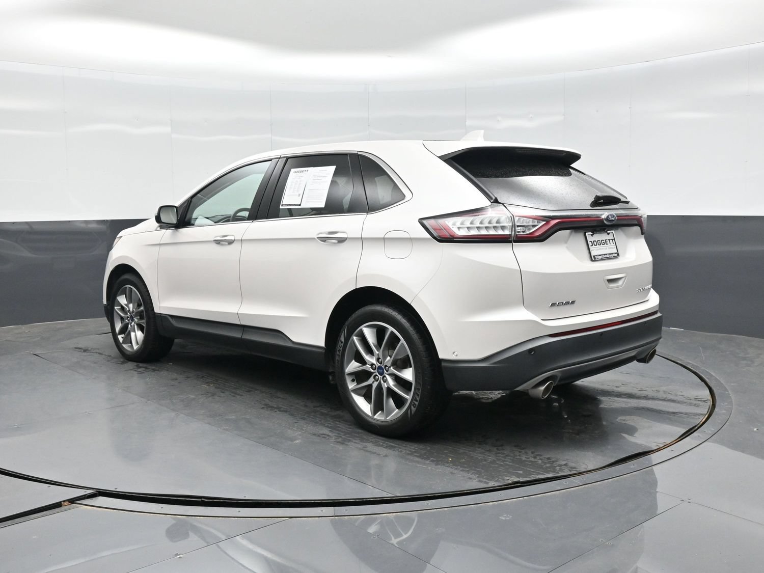 Certified 2018 Ford Edge Titanium w/ Equipment Group 302A FWD image 4