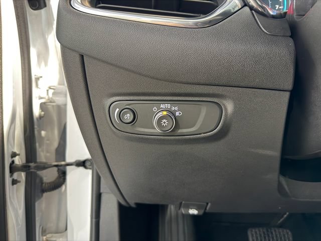 Used 2024 Chevrolet Equinox LT AWD/4WD image 24