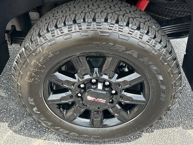New 2026 GMC Sierra 2500 AT4 w/ AT4 Premium Plus Package AWD/4WD image 17